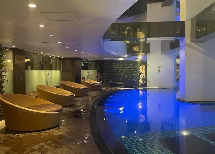 Luxury Type Gramercy